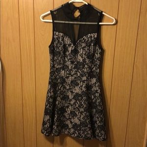 Dress with lace and sequins